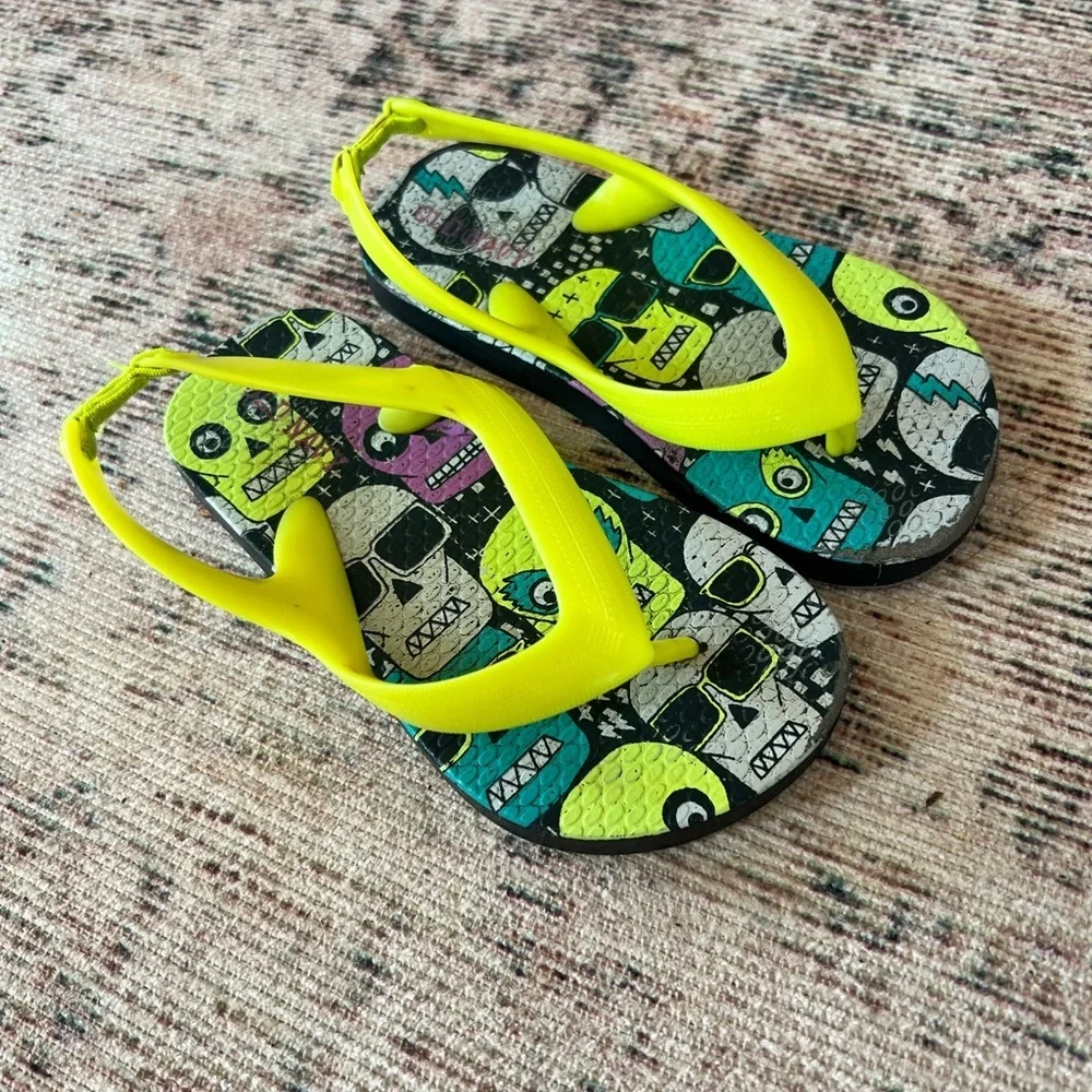 Old Navy Yellow and Green Flip Flop Sandals